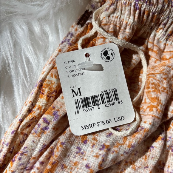 Free People Smocked Elastic V-Neck Blouse In Ivory Combo Size medium NEW - Picture 4 of 4